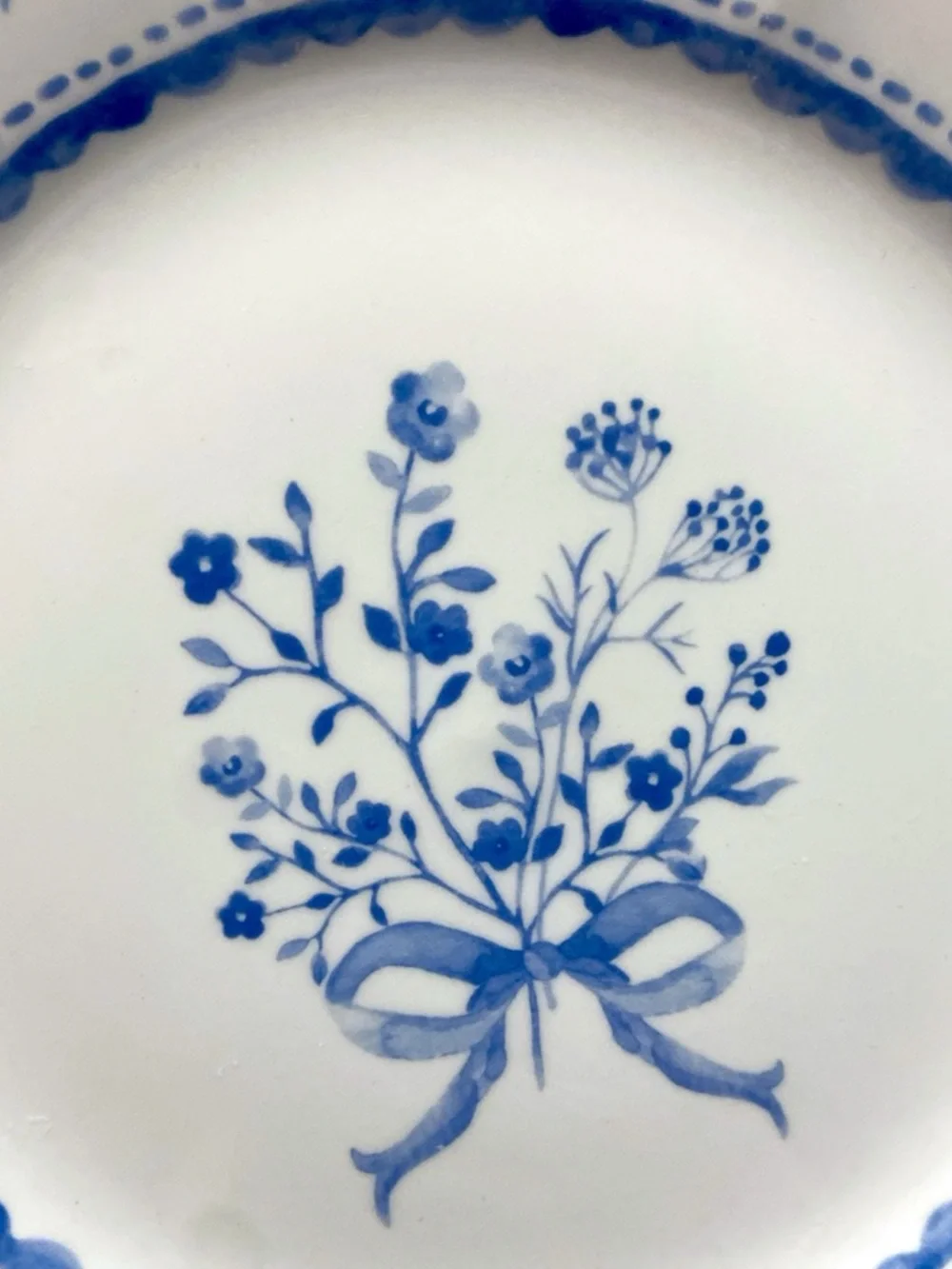 Set Of 4 Blue & White Floral Porcelain Plates 8” Scalloped Edge Cottagecore NWT